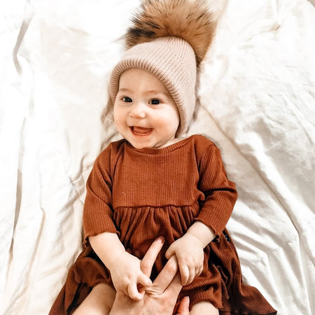 UMM Anissa & Co | Toque en fourrure Pom Pom - Plumme Box