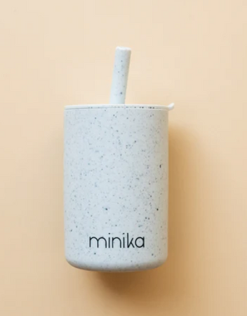 Minika | Straw cup with lid - Plumme Box